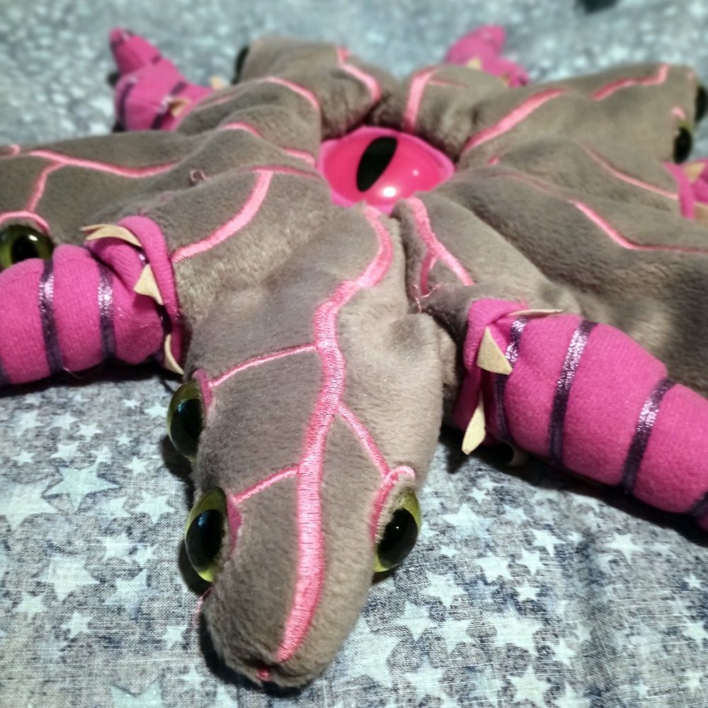 EXTREMELY RARE!!! HP Lovecraft Mythos 14" Shoggoth plush doll - Toy Vault